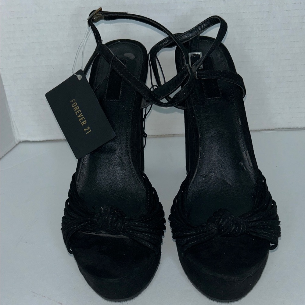 Forever 21 Black Heeled Sandals
